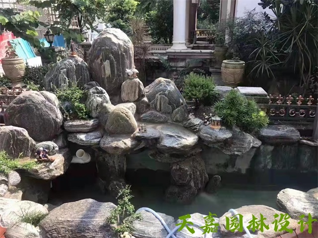旬邑小型庭院假山鱼池